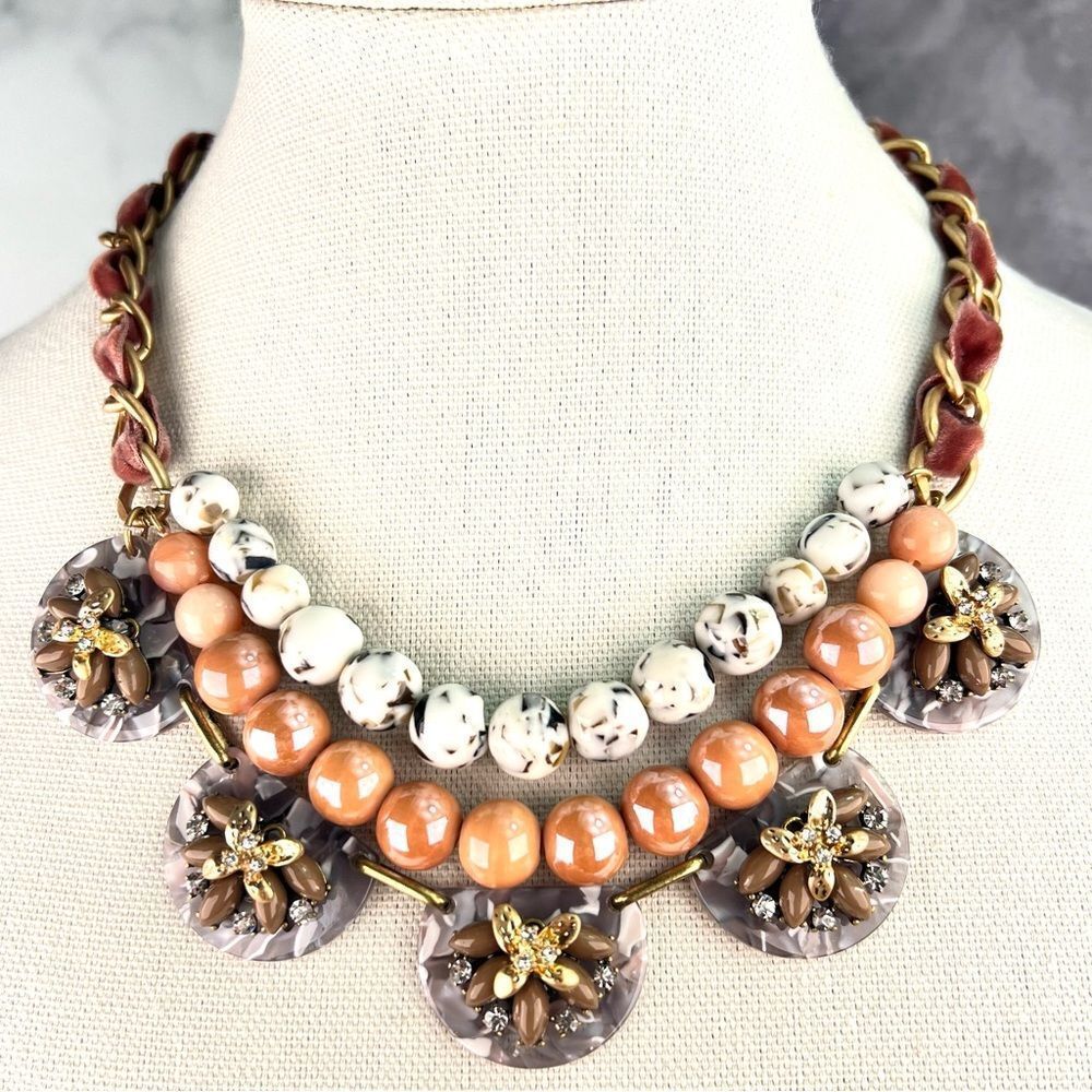 Anthropologie Anne Floral Botanical Themed Bib Necklace 18 inch NWT